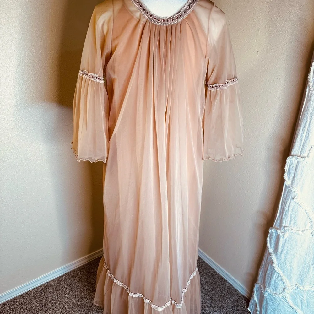 Intimé California Peach Chiffon Peignoir Set - Small - Picture 3 of 7